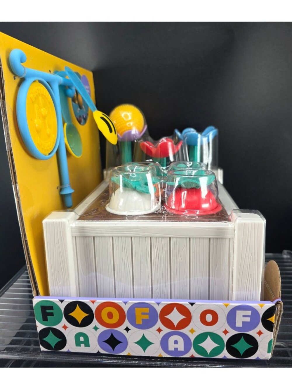 FAO Schwarz Bumble Bee Garden Sort & Match Set 18 Piece Educational Toy Ages 18M - Picture 10 of 11